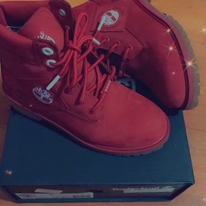 Timberland boots size 4 Junior